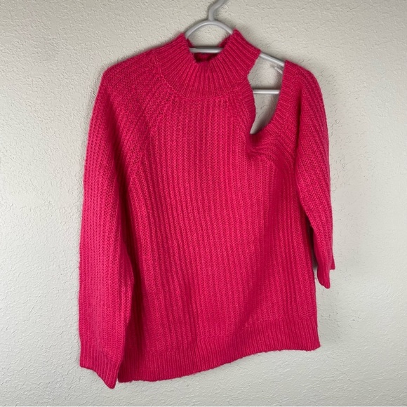 Lovers + friends size Medium Pink sweater DragonFruit - Picture 2 of 8